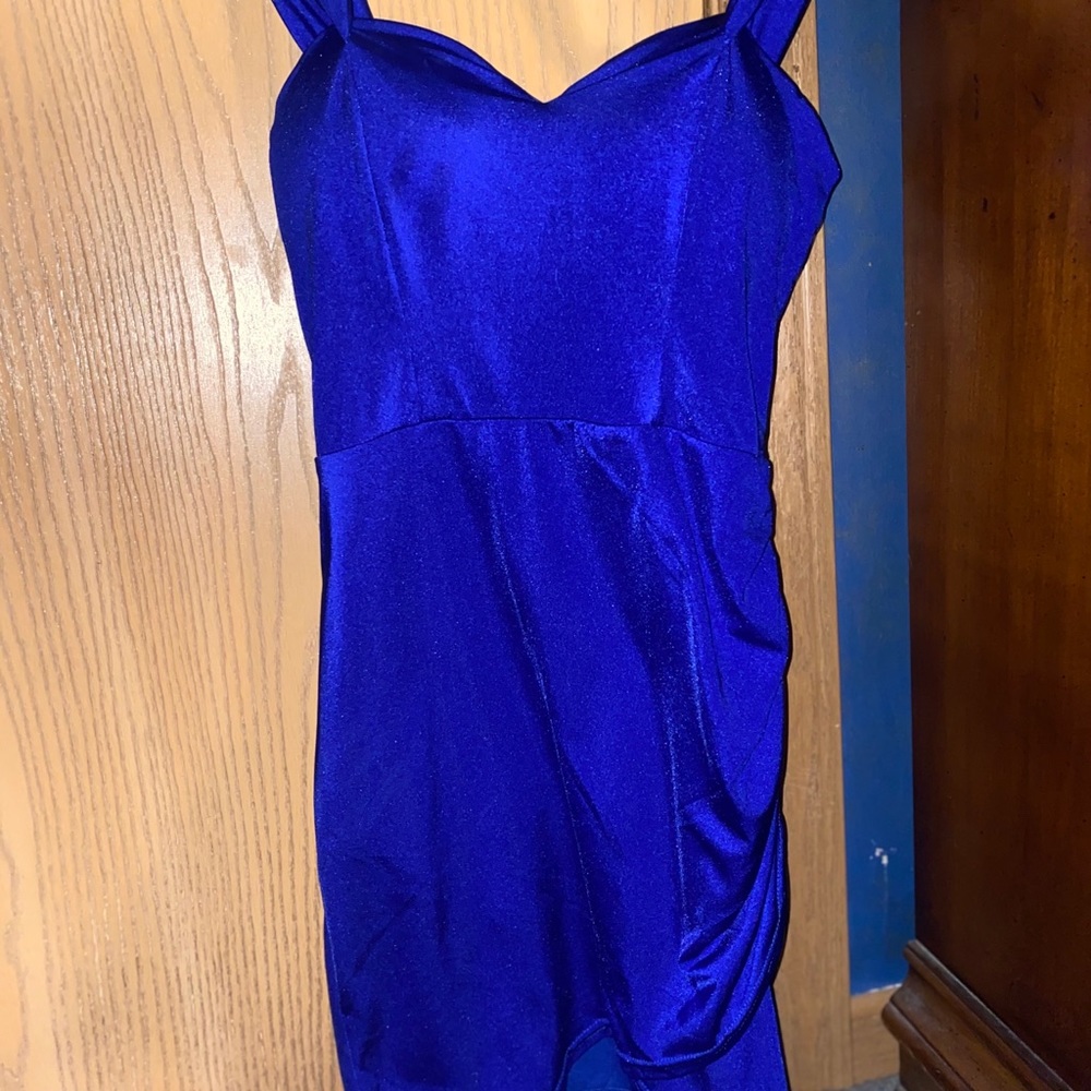 Dress - Picture 4 of 4